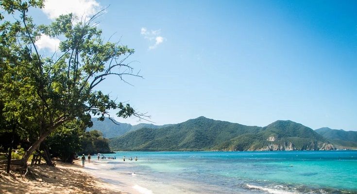 ¿Cuáles son los atributos a tener en cuenta a la hora de obsequiar un regalo? Kit playero San Valentin - Formula Entretenimiento