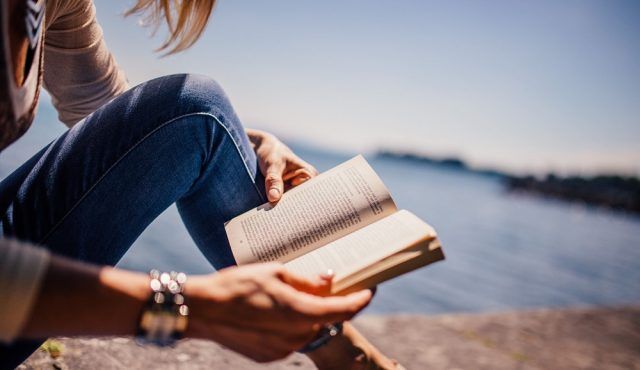Día Internacional del Libro - Fórmula Entretenimiento Día Internacional del Libro - Fórmula Entretenimiento