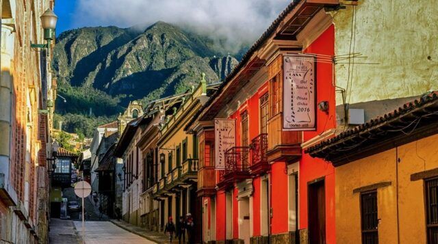 Los Fantasmas y los Personajes Históricos de La Candelaria - Fórmula Entretenimiento Los Fantasmas y los Personajes Históricos de La Candelaria - Fórmula Entretenimiento