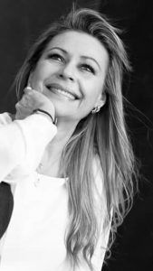 Maestra Beatriz Arellano - Fórmula Entrtenimiento
