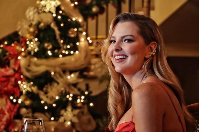 Amor en navidad - Fórmula Entretenimiento Amor en navidad - Fórmula Entretenimiento