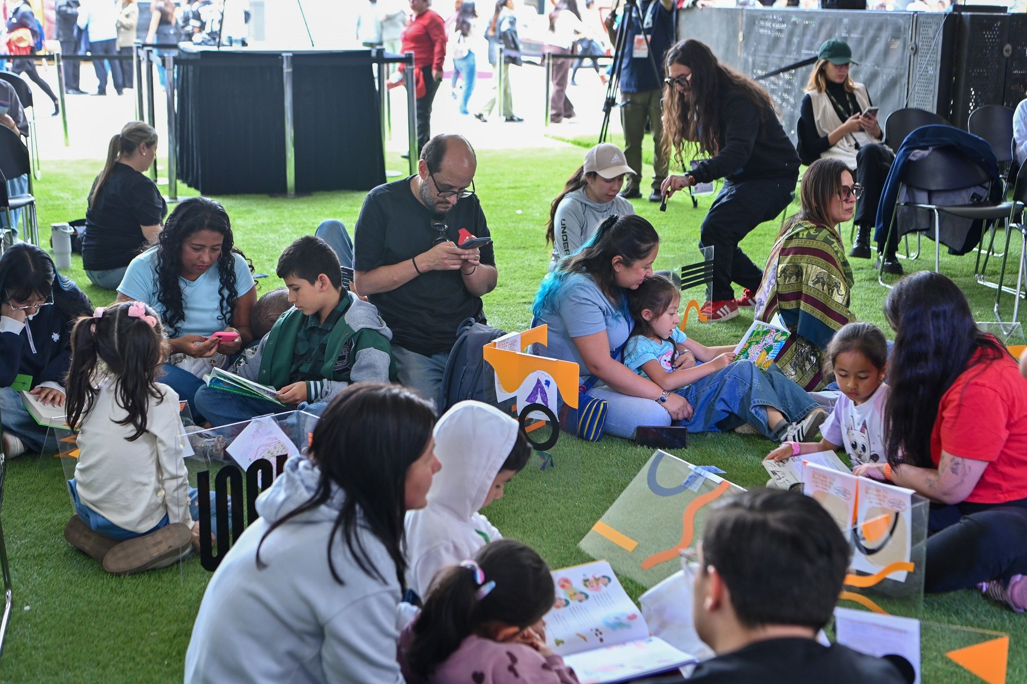 La FILBo 2026 recibió 563.000 visitantes durante 14 días - Fórmula Entretenimiento